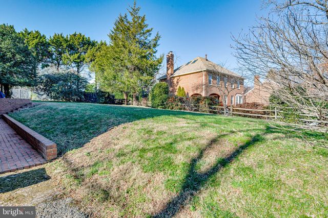 901 JANNEYS LN, Alexandria, VA 22302