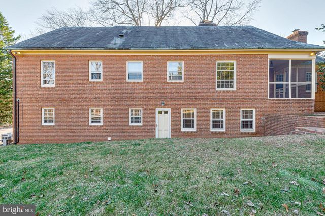901 JANNEYS LN, Alexandria, VA 22302