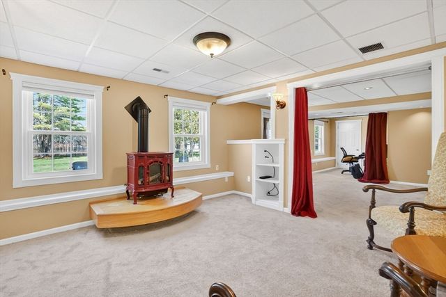 1542 S Branch Pkwy, Springfield, MA 01129