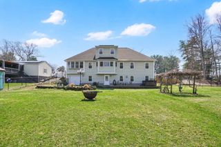 1542 S Branch Pkwy, Springfield, MA 01129