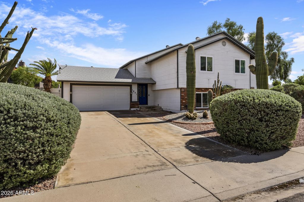 1841 N Saffron Circle, Mesa, AZ 85205 — exterior