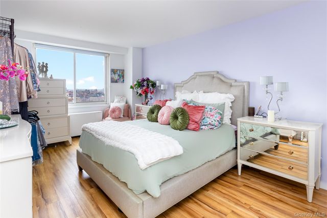 3333 Henry Hudson Parkway 20D, Bronx, NY 10463