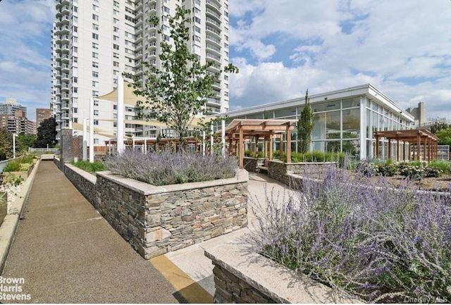 3333 Henry Hudson Parkway 20D, Bronx, NY 10463