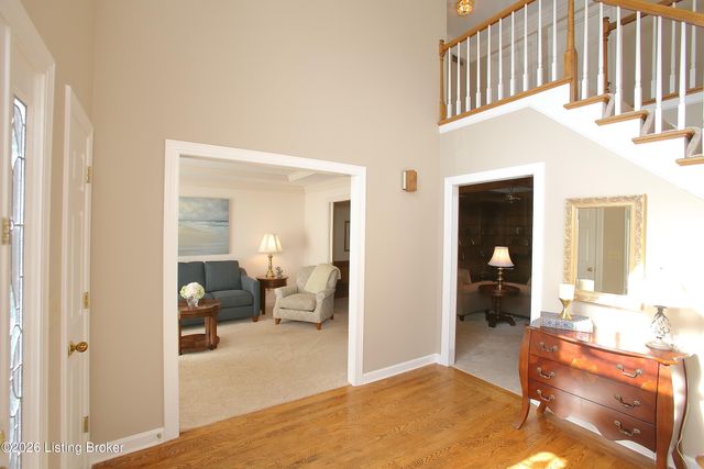 702 Lake Forest Pkwy, Louisville, KY 40245