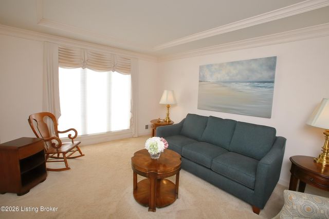 702 Lake Forest Pkwy, Louisville, KY 40245