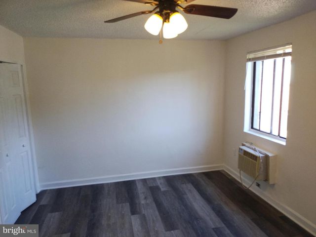 4715 1ST ST SW, Washington, DC 20032