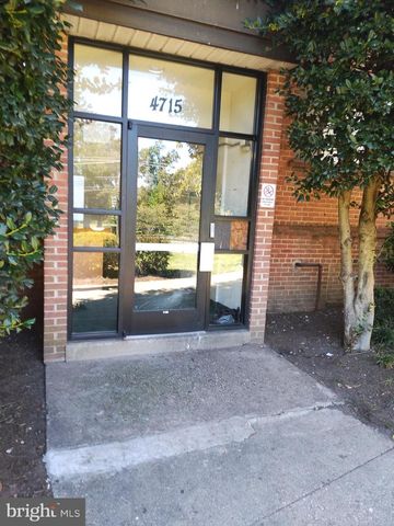 4715 1ST ST SW, Washington, DC 20032
