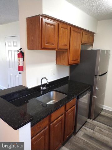 4715 1ST ST SW, Washington, DC 20032