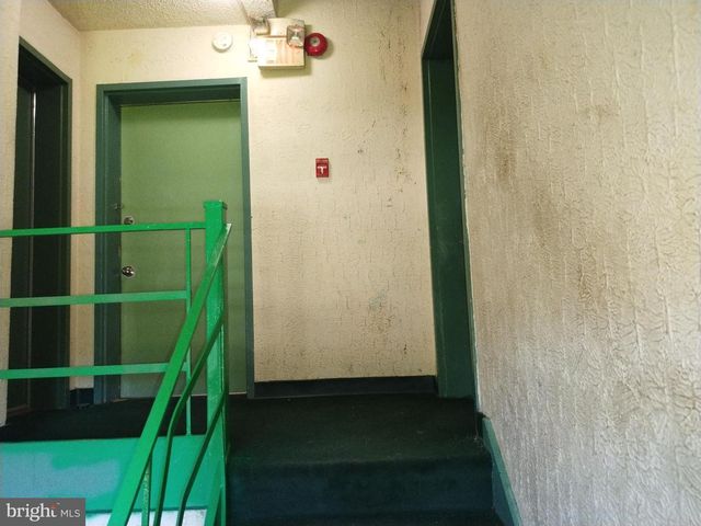 4715 1ST ST SW, Washington, DC 20032