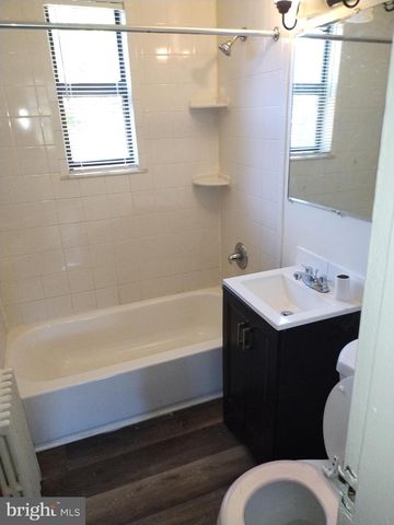 4715 1ST ST SW, Washington, DC 20032
