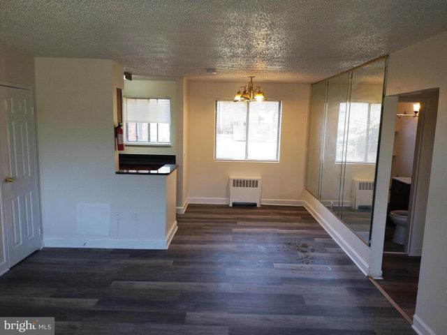 4715 1ST ST SW, Washington, DC 20032