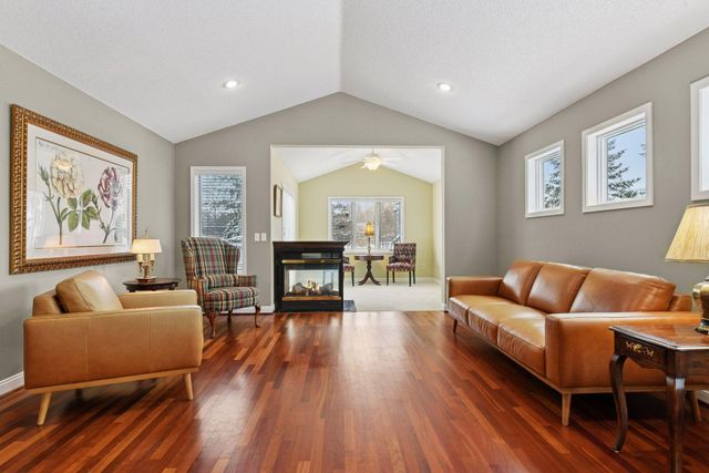 5800 Forestview Lane N, Plymouth, MN 55442