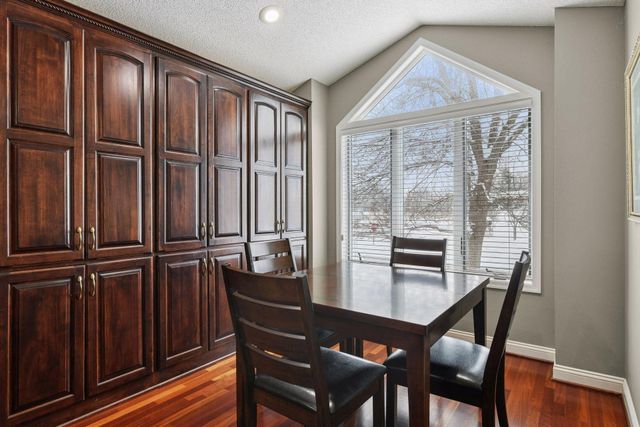 5800 Forestview Lane N, Plymouth, MN 55442