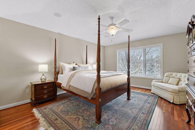 5800 Forestview Lane N, Plymouth, MN 55442