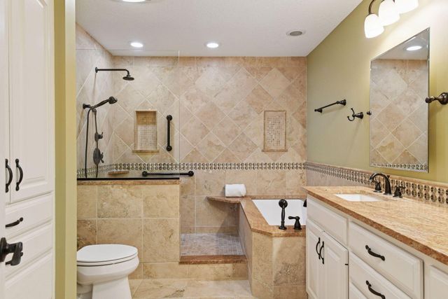 5800 Forestview Lane N, Plymouth, MN 55442