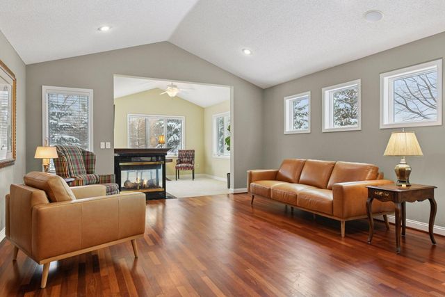 5800 Forestview Lane N, Plymouth, MN 55442