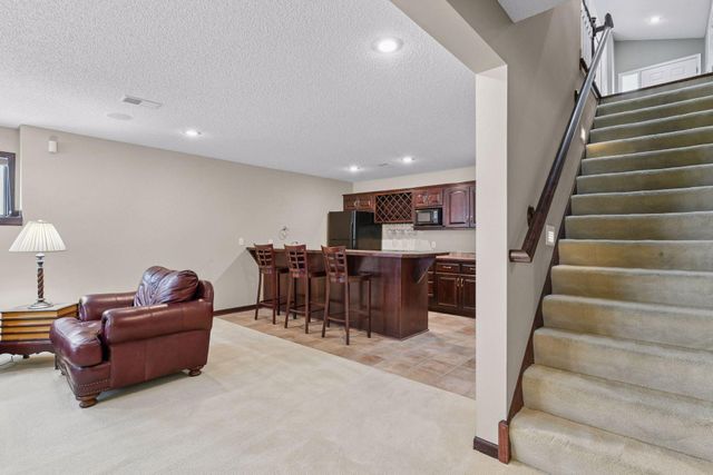 5800 Forestview Lane N, Plymouth, MN 55442