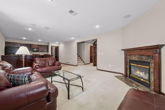 5800 Forestview Lane N, Plymouth, MN 55442