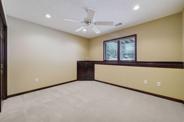 5800 Forestview Lane N, Plymouth, MN 55442