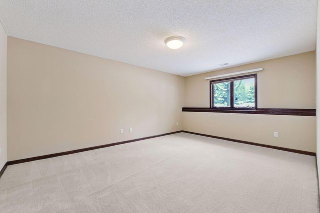 5800 Forestview Lane N, Plymouth, MN 55442