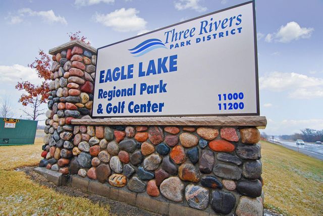 5800 Forestview Lane N, Plymouth, MN 55442