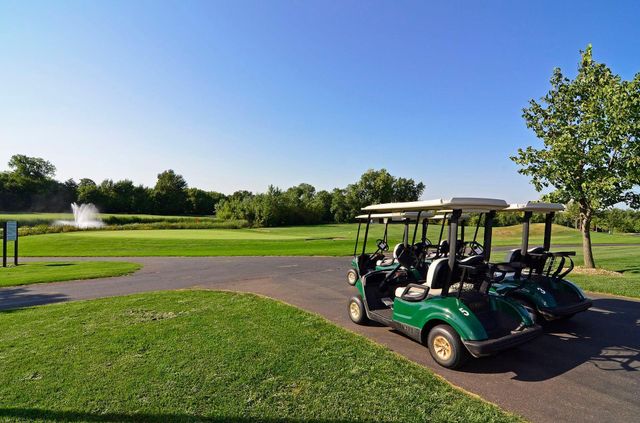 5800 Forestview Lane N, Plymouth, MN 55442