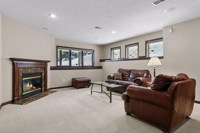 5800 Forestview Lane N, Plymouth, MN 55442