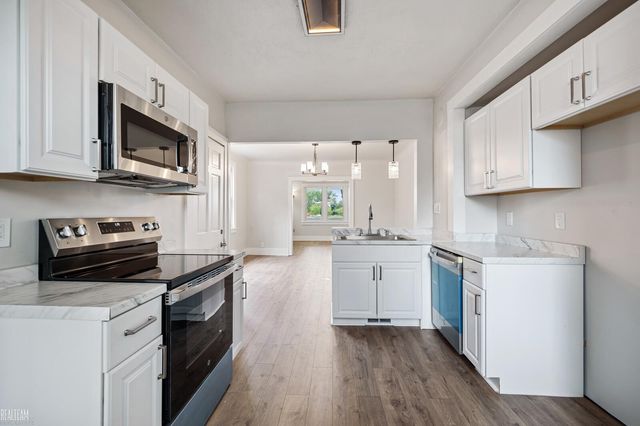 11524 Nagel Street, Hamtramck, MI 48212