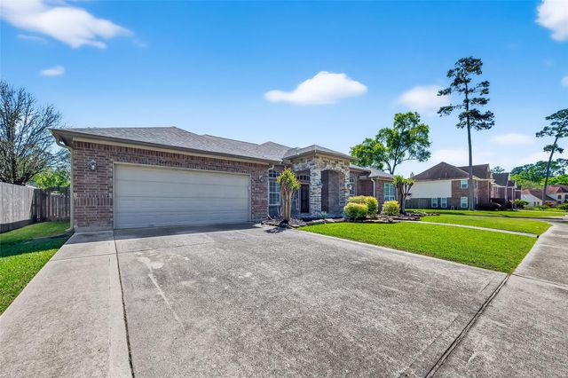 4402 Park Bend Drive, Baytown, TX 77521