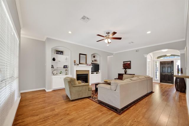 4402 Park Bend Drive, Baytown, TX 77521