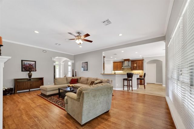 4402 Park Bend Drive, Baytown, TX 77521