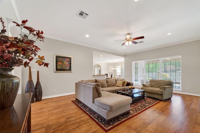 4402 Park Bend Drive, Baytown, TX 77521