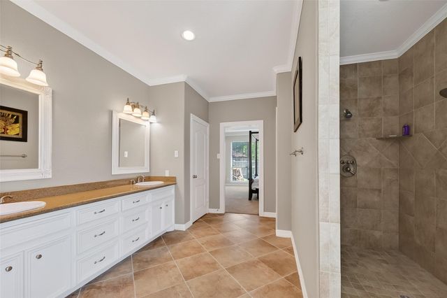 4402 Park Bend Drive, Baytown, TX 77521