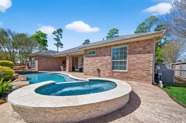 4402 Park Bend Drive, Baytown, TX 77521