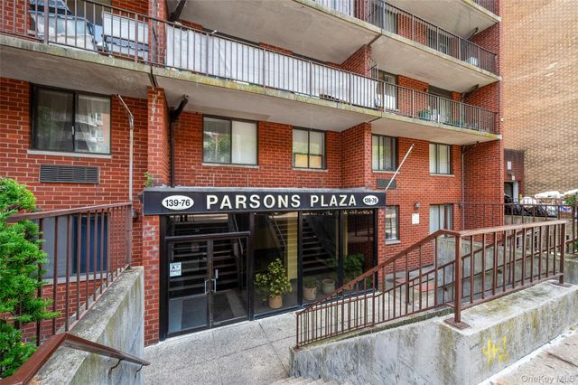 139-76 35th Avenue 7F, Flushing, NY 11354