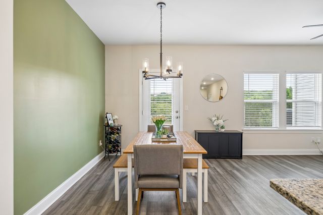 4646 Ridge Bend Dr, Nashville, TN 37207