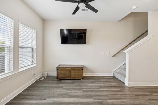 4646 Ridge Bend Dr, Nashville, TN 37207