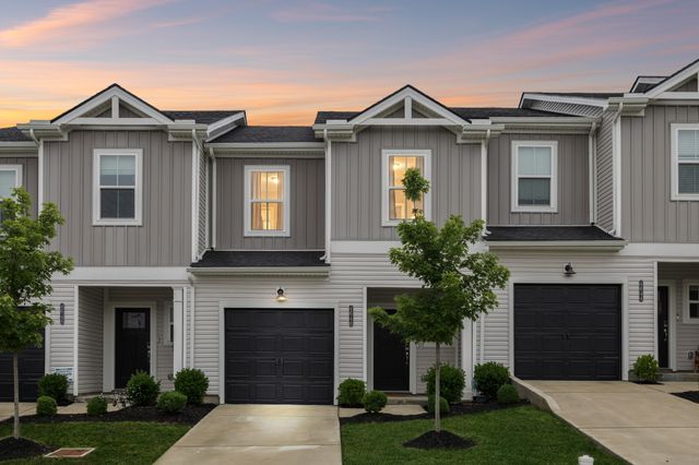 4646 Ridge Bend Dr, Nashville, TN 37207