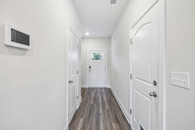 4646 Ridge Bend Dr, Nashville, TN 37207