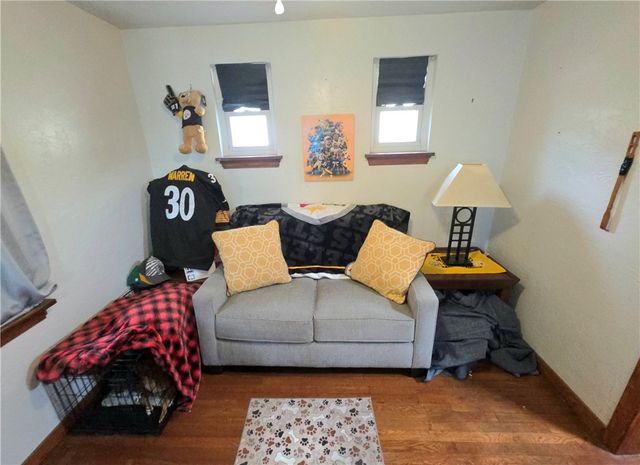 3102 Hazelhurst Ave, Baldwin Boro, PA 15227