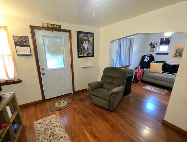 3102 Hazelhurst Ave, Baldwin Boro, PA 15227