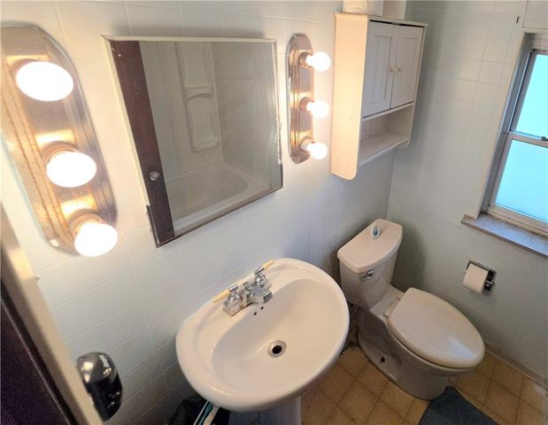 3102 Hazelhurst Ave, Baldwin Boro, PA 15227