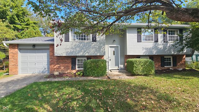 6711 Granner Circle, Indianapolis, IN 46221