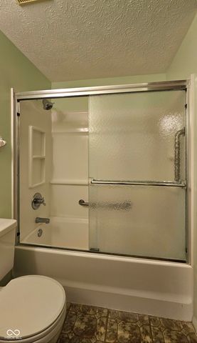 6711 Granner Circle, Indianapolis, IN 46221