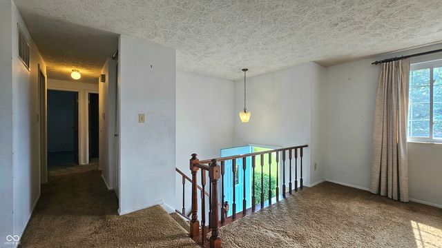 6711 Granner Circle, Indianapolis, IN 46221