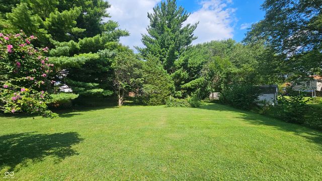 6711 Granner Circle, Indianapolis, IN 46221