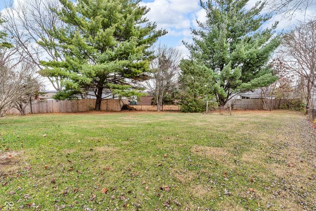 6711 Granner Circle, Indianapolis, IN 46221