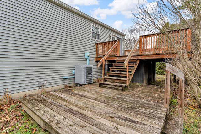 6711 Granner Circle, Indianapolis, IN 46221