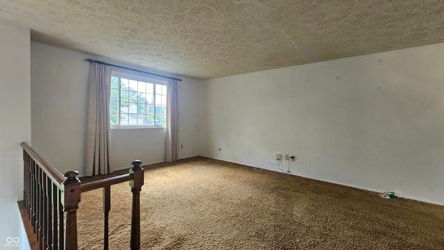 6711 Granner Circle, Indianapolis, IN 46221