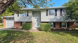 6711 Granner Circle, Indianapolis, IN 46221